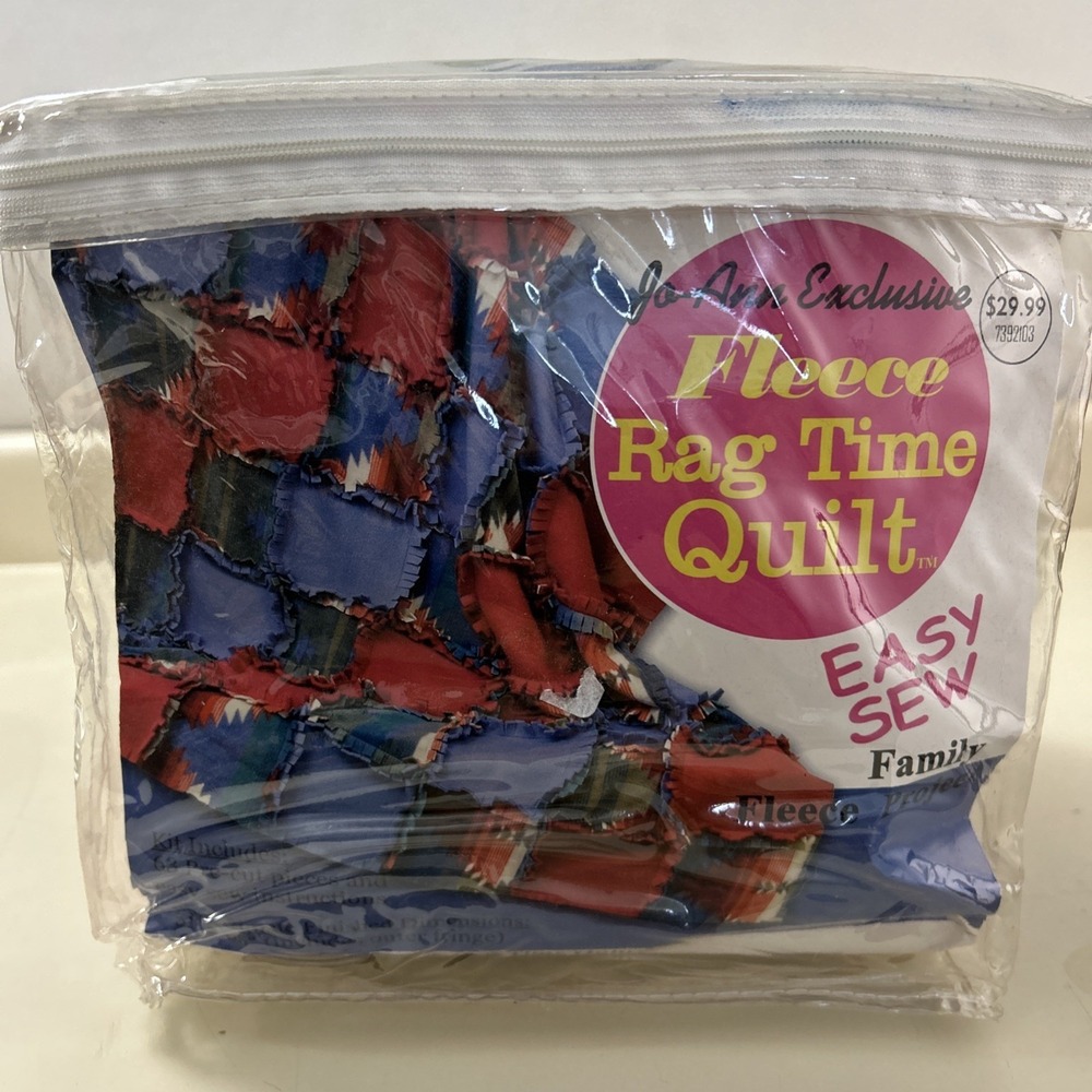 Jo-Ann Exclusive Fleece Rag Time Quilt Kit Aztec Pattern Easy Sew 51x65 New